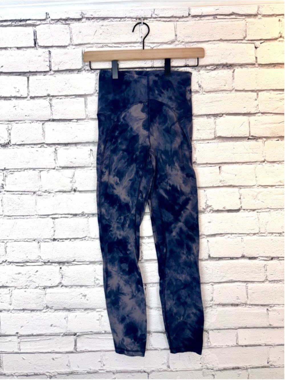Women’s Lululemon Align High-Rise leggings Diamond Dye Pitch Gray & Blue size 4